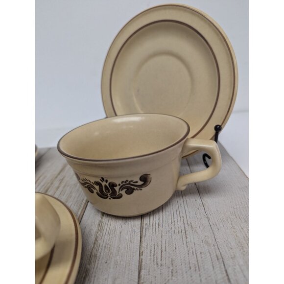 Pfaltzgraff Village Tan Set of 3 Cups and Saucer Plates USA - Picture 3 of 6